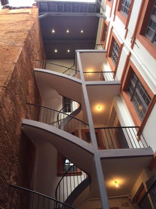 Apartamento Capitole Moderne Confort Toulouse